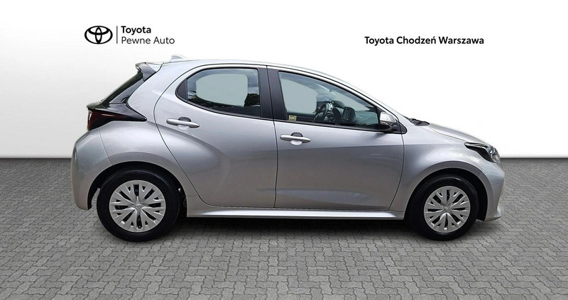 Toyota Yaris cena 77900 przebieg: 64739, rok produkcji 2022 z Wieliczka małe 352